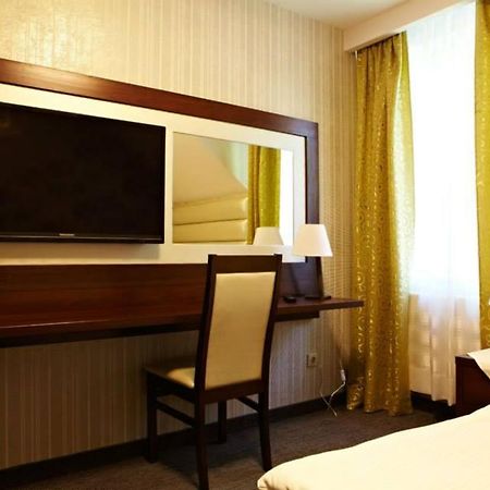 Maxima Hotel Wolanów Dış mekan fotoğraf